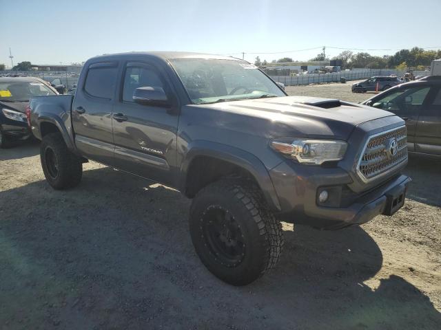 5TFCZ5AN0HX086651 - 2017 TOYOTA TACOMA DOUBLE CAB GRAY photo 4