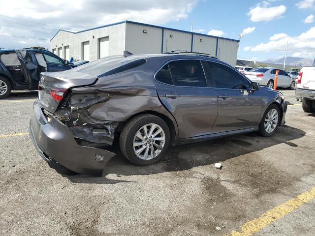 4T1C11AK2NU673187 - 2022 TOYOTA CAMRY LE 灰色 照片 3