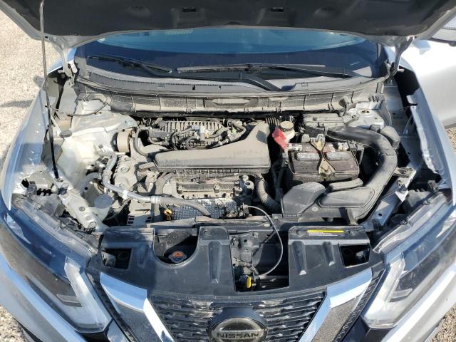 KNMAT2MV2JP522568 - 2018 NISSAN ROGUE S Srebrny zdjęcie 12
