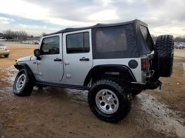 1J4GA59117L103130 - 2007 JEEP WRANGLER SAHARA SILVER photo 2