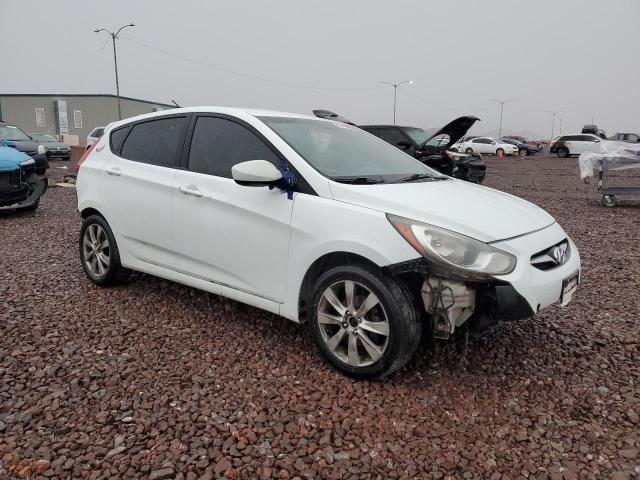 KMHCU5AE5CU013876 - 2012 HYUNDAI ACCENT GLS WHITE photo 4