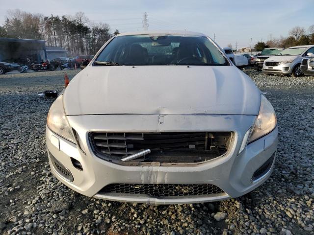 YV1622FS3C2100055 - 2012 VOLVO S60 T5 SILVER photo 5