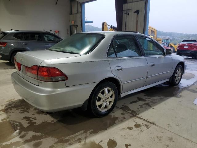1HGCG56621A018370 - 2001 HONDA ACCORD EX 银色 照片 3