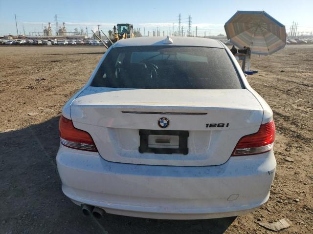 WBAUP73539VK74805 - 2009 BMW 128 I WHITE photo 6