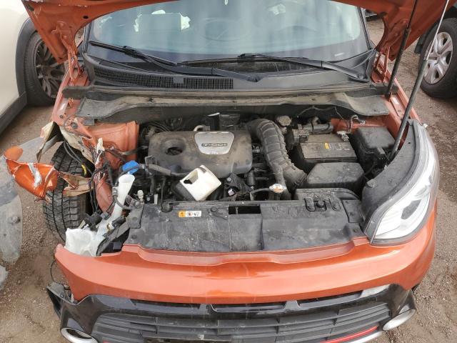 KNDJX3AA6J7553561 - 2018 KIA SOUL ! ORANGE photo 11