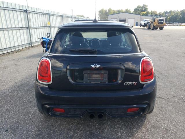 WMWXP7C3XH3B94734 - 2017 MINI COOPER S შავი ფოტო 6