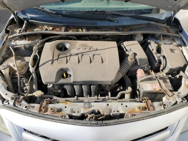 2T1BU4EE0CC799572 - 2012 TOYOTA COROLLA BASE 银色 照片 11