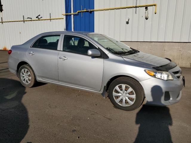 2T1BU4EE0CC799572 - 2012 TOYOTA COROLLA BASE 银色 照片 4