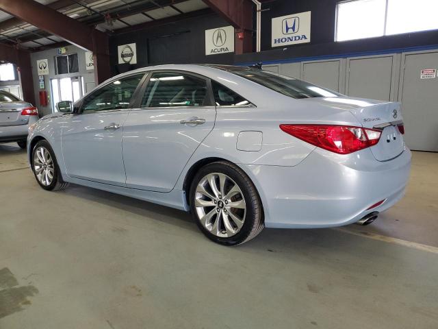 5NPEC4AB0CH384213 - 2012 HYUN SONATA SE SILVER photo 2