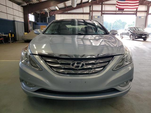 5NPEC4AB0CH384213 - 2012 HYUN SONATA SE SILVER photo 5