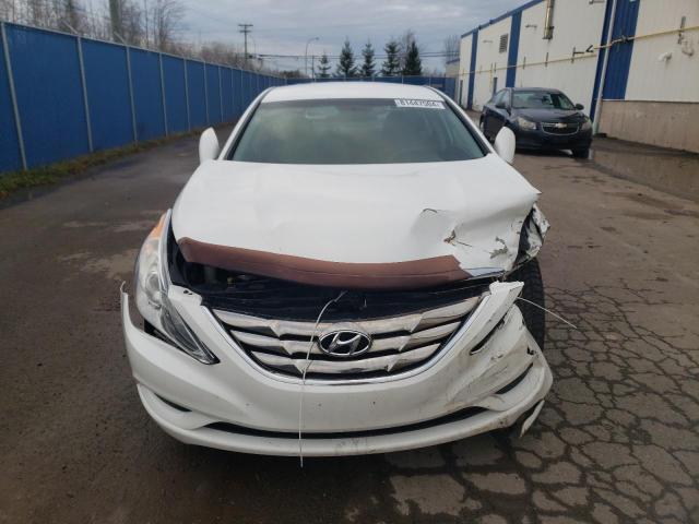 5NPEB4AC5DH725537 - 2013 HYUNDAI SONATA GLS WHITE photo 5