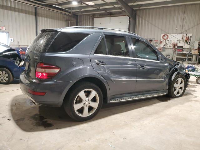 4JGBB8GB5BA627195 - 2011 MERCEDES-BENZ ML 350 4MATIC GRAY photo 3