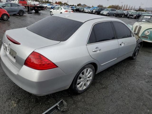 1HGCM66507A086889 - 2007 HONDA ACCORD EX SILVER photo 3