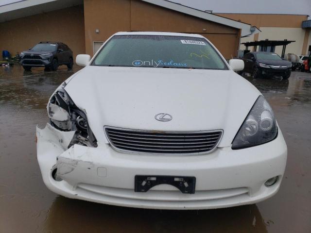 JTHBA30G255124543 - 2005 LEXUS ES 330 WHITE photo 5