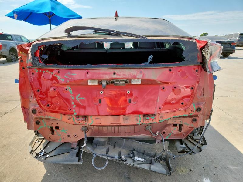 JTDKARFU7J3059549 - 2018 TOYOTA PRIUS წითელი ფოტო 6