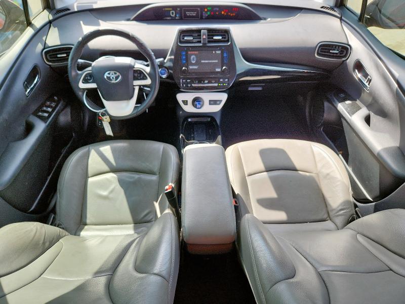 JTDKARFU7J3059549 - 2018 TOYOTA PRIUS წითელი ფოტო 8