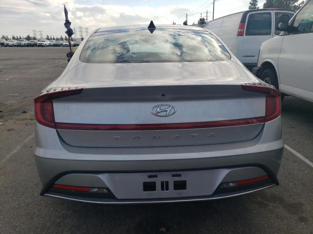 5NPEG4JA7MH073312 - 2021 HYUNDAI SONATA SE SILVER photo 6