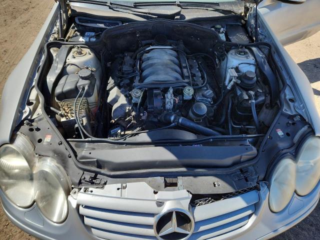 WDBSK75FX3F027389 - 2003 MERCEDES-BENZ SL 500R SILVER photo 11