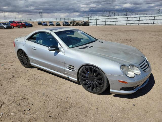 WDBSK75FX3F027389 - 2003 MERCEDES-BENZ SL 500R SILVER photo 4