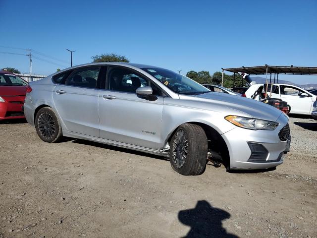 3FA6P0LU0KR106476 - 2019 FORD FUSION SE Gümüş foto 4
