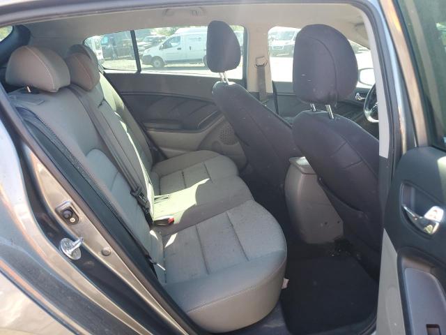 KNAFX5A80F5392302 - 2015 KIA FORTE EX ნაცრისფერი ფოტო 10