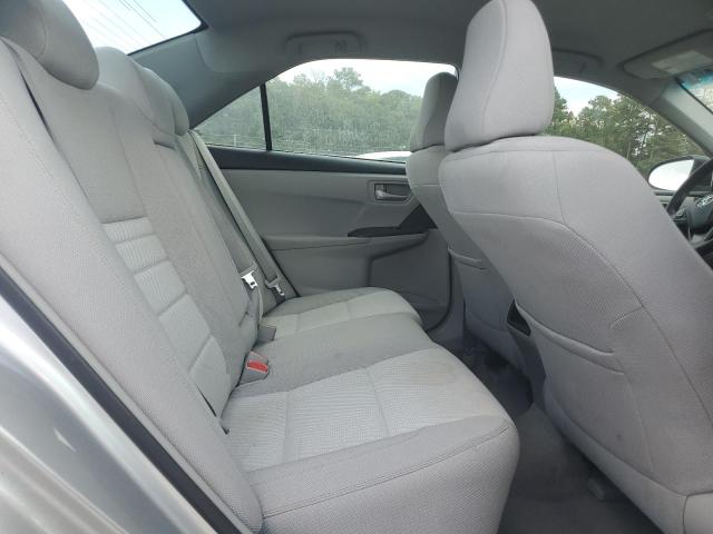 4T1BF1FKXHU803999 - 2017 TOYOTA CAMRY LE SILVER photo 10