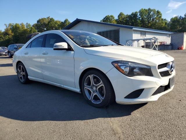 WDDSJ4GB9EN150239 - 2014 MERCEDES-BENZ CLA 250 4MATIC WHITE photo 4
