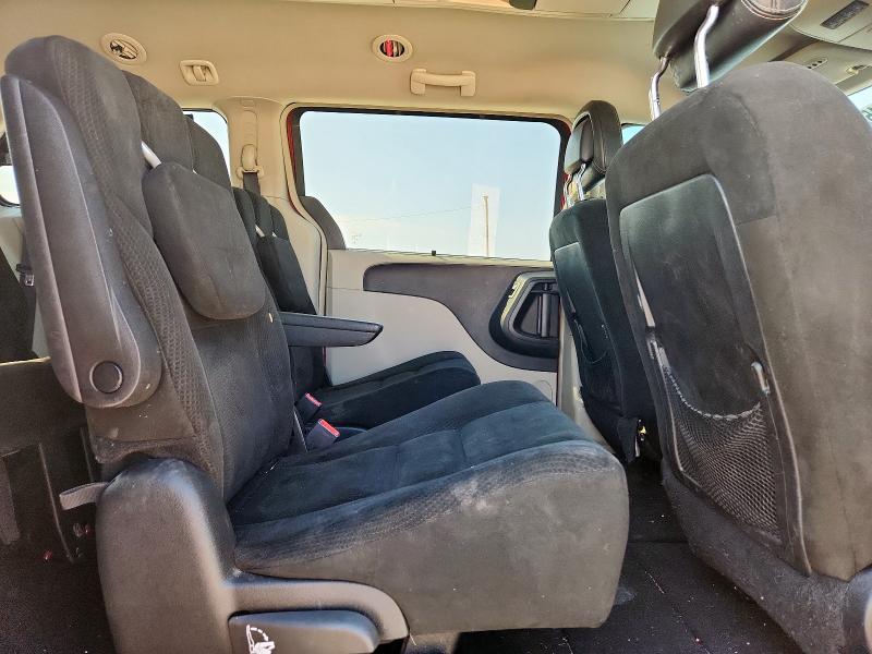 2C4RC1BG8FR618454 - 2015 CHRYSLER TOWN & COU TOURING MAROON photo 11