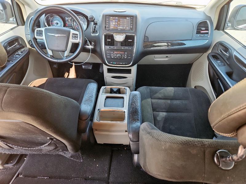 2C4RC1BG8FR618454 - 2015 CHRYSLER TOWN & COU TOURING MAROON photo 8