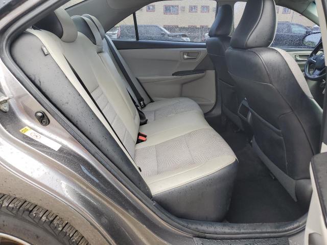4T1BF1FK4HU711917 - 2017 TOYOTA CAMRY LE GRAY photo 10