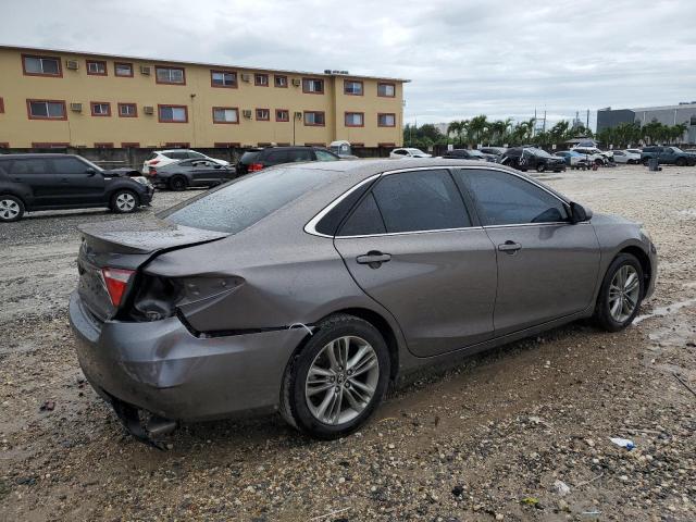 4T1BF1FK4HU711917 - 2017 TOYOTA CAMRY LE GRAY photo 3