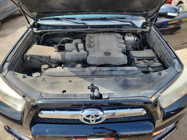 JTEBU5JR7B5046028 - 2011 TOYOTA 4RUNNER SR5 შავი ფოტო 12