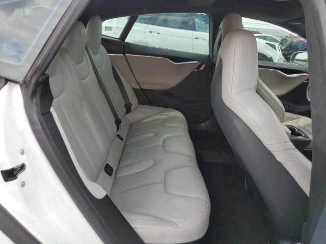 5YJSA1E22GF129262 - 2016 TESLA MODEL S Белый фото 10