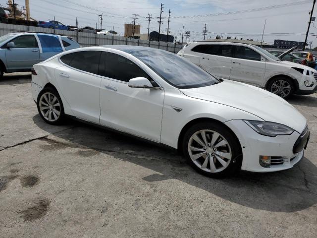 5YJSA1E22GF129262 - 2016 TESLA MODEL S Белый фото 4