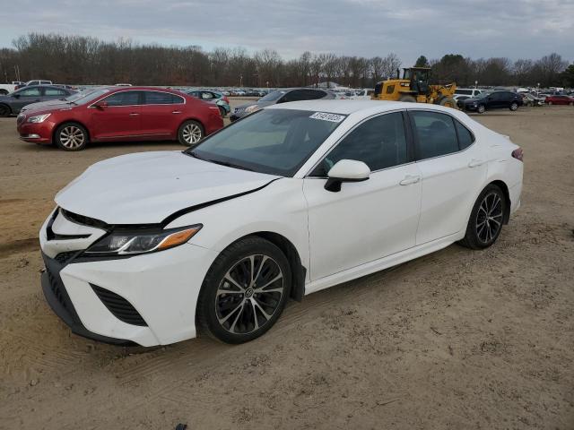 4T1B11HK5JU560393 - 2018 TOYOTA CAMRY L WHITE photo 1