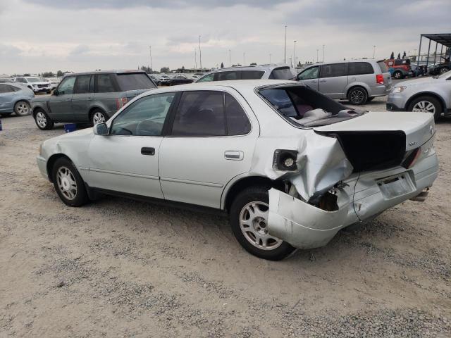 4T1GK13E4SU076673 - 1995 TOYOTA CAMRY XLE Silber Foto 2