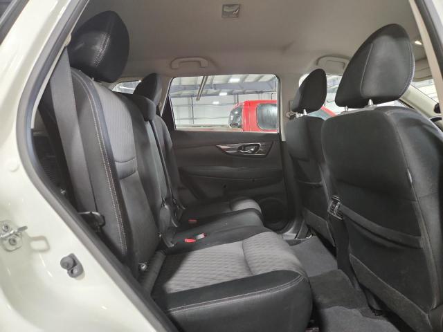 JN8AT2MV2HW250334 - 2017 NISSAN ROGUE S WHITE photo 11