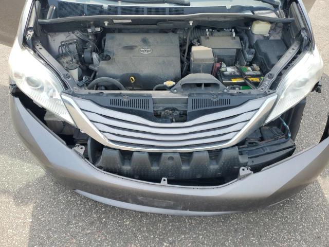 5TDYK3DC9FS574329 - 2015 TOYOTA SIENNA XLE GRAY photo 12