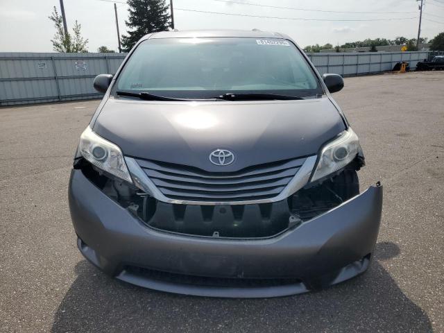 5TDYK3DC9FS574329 - 2015 TOYOTA SIENNA XLE GRAY photo 5