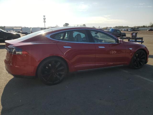 5YJSA1E29FF118418 - 2015 TESLA MODEL S RED photo 3