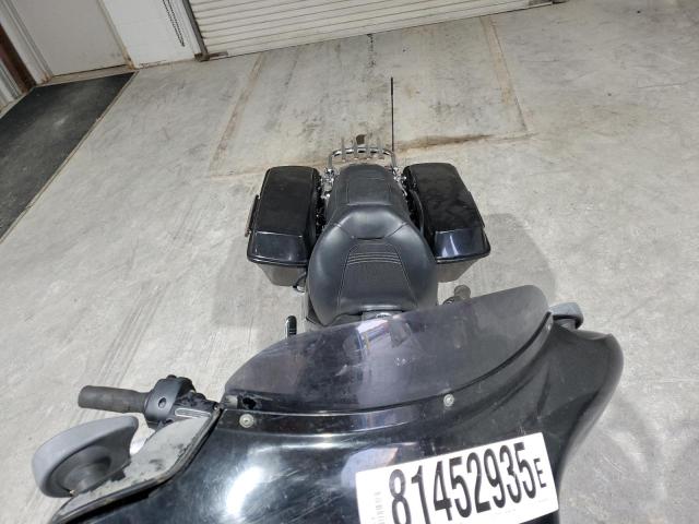 1HD1KB419AB607693 - 2010 HARLEY-DAVIDSON FLHX BLACK photo 5