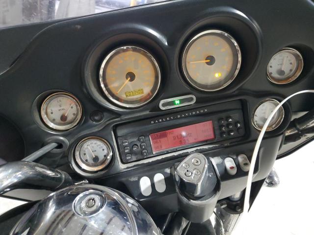 1HD1KB419AB607693 - 2010 HARLEY-DAVIDSON FLHX BLACK photo 7