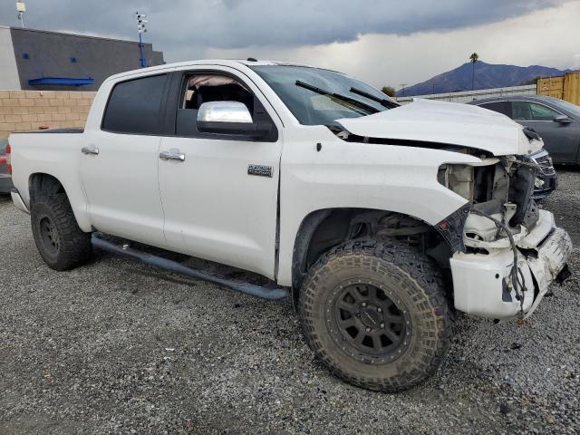 5TFGY5F12EX154065 - 2014 TOYOTA TUNDRA CREWMAX PLATINUM Biały zdjęcie 4
