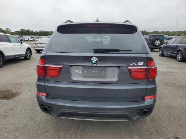 5UXZV4C54D0G51825 - 2013 BMW X5 XDRIVE35I GRAY photo 6