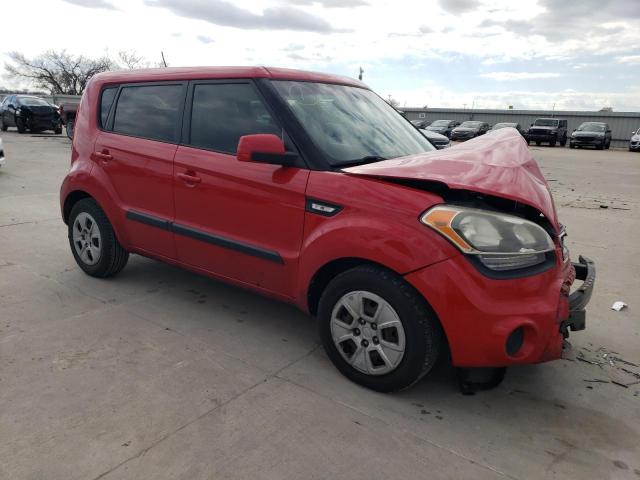 KNDJT2A56D7492192 - 2013 KIA SOUL RED photo 4