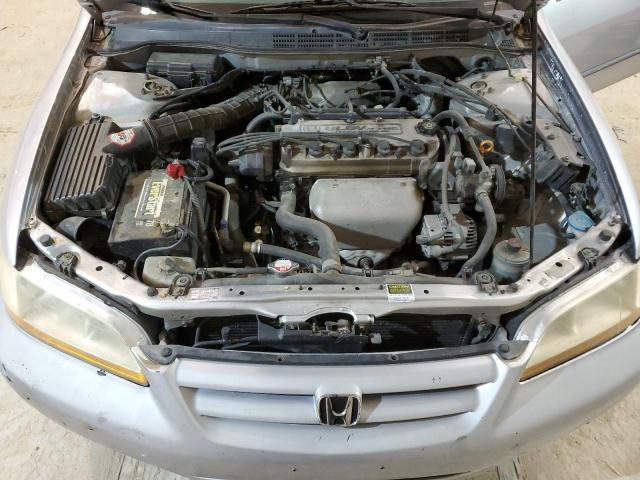 3HGCG66512G700219 - 2002 HONDA ACCORD LX SILVER photo 11