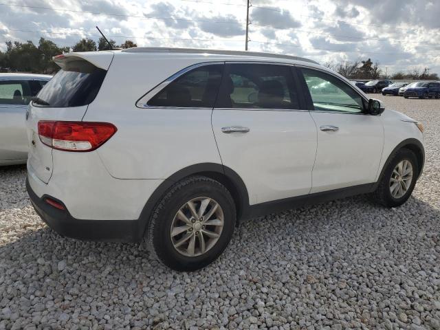 5XYPG4A52GG110404 - 2016 KIA SORENTO LX WHITE photo 3