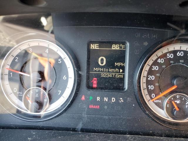 1C6RR6KT6JS101158 - 2018 RAM 1500 ST Білий фото 9