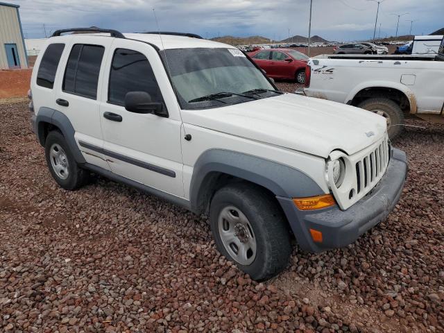 1J4GL48K75W545856 - 2005 JEEP LIBERTY SPORT WHITE photo 4