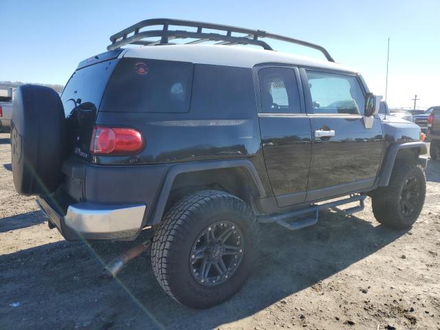 JTEBU11F270030581 - 2007 TOYOTA FJ CRUISER BLACK photo 3